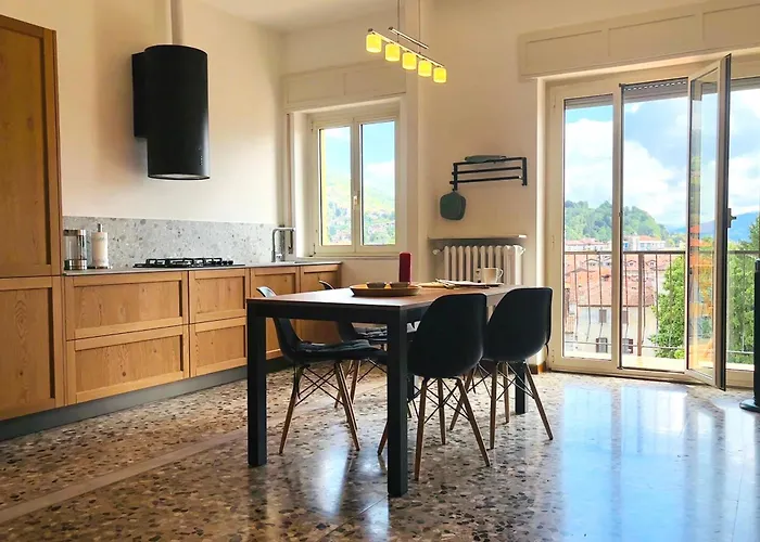 In Centro Citta Con Vista Sul Διαμέρισμα *